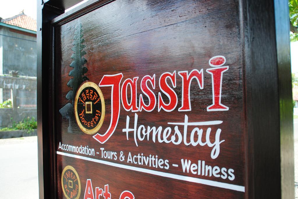 Jassri Homestay Пемутеран Экстерьер фото